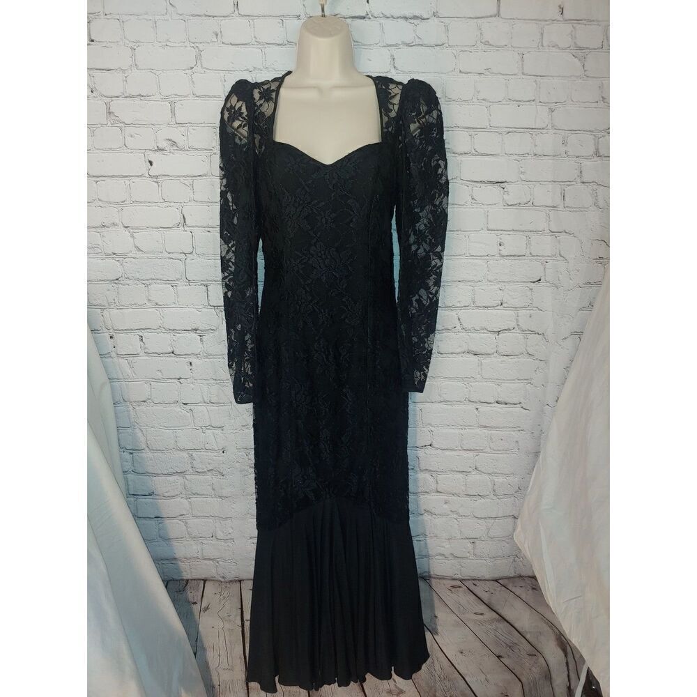 Miss Ashlee VINTAGE Women's Size 8 Black Lace Gown